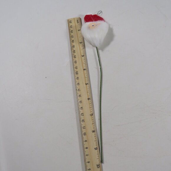 Santa Heads made of Wood on green floral covered wire CRAFT PROJECT - Picture 3 of 8